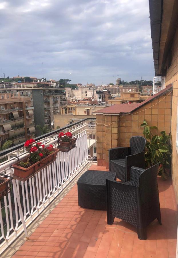 Alloggio Turistico Roberta San Pietro Rome Extérieur photo